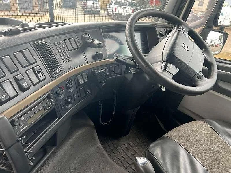 2008 Volvo FH Series FH500 6X4 Prime Mover has low kms - Image 19