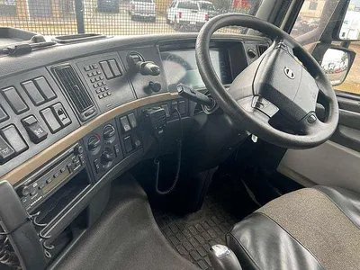 2008 Volvo FH Series FH500 6X4 Prime Mover has low kms photo 19
