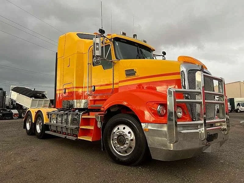 2016 Kenworth T600 Series T609 6x4 prime mover - Image 2
