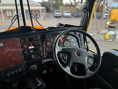 2016 Kenworth T600 Series T609 6x4 prime mover photo 31