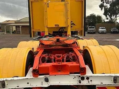 2016 Kenworth T600 Series T609 6x4 prime mover photo 6