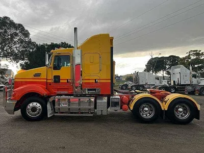 2016 Kenworth T600 Series T609 6x4 prime mover photo 8