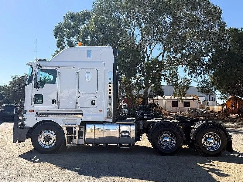 2018 Kenworth K200 Big Cab Prime Mover 155T Rated - Image 5