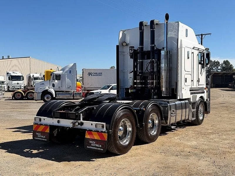 2018 Kenworth K200 Big Cab Prime Mover 155T Rated - Image 8