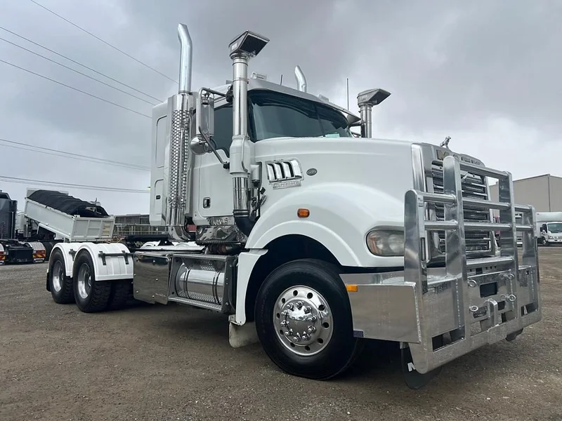 2018 Mack SUPERLINER 6X4 Prime Mover will take 4 mtr tip body