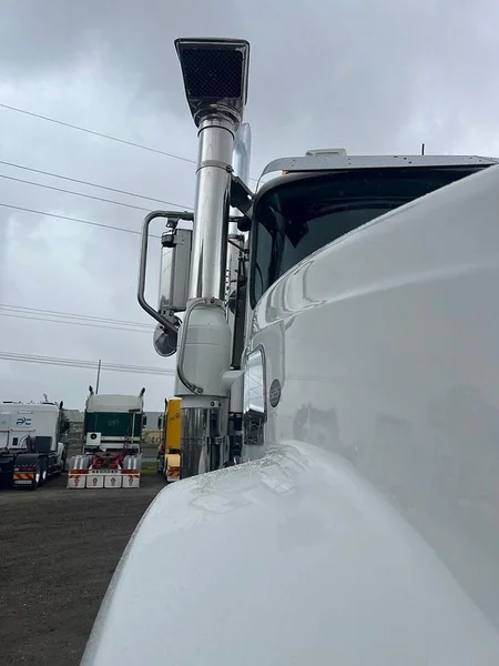 2018 Mack SUPERLINER 6X4 Prime Mover will take 4 mtr tip body - Image 20
