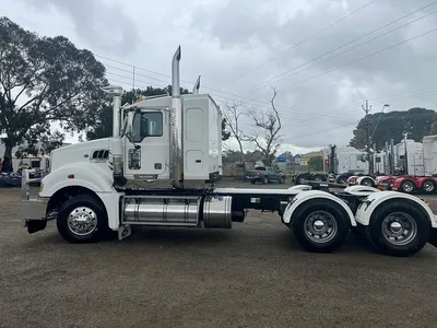 2018 Mack SUPERLINER 6X4 Prime Mover will take 4 mtr tip body photo 6