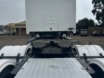 2018 Mack SUPERLINER 6X4 Prime Mover will take 4 mtr tip body photo 11