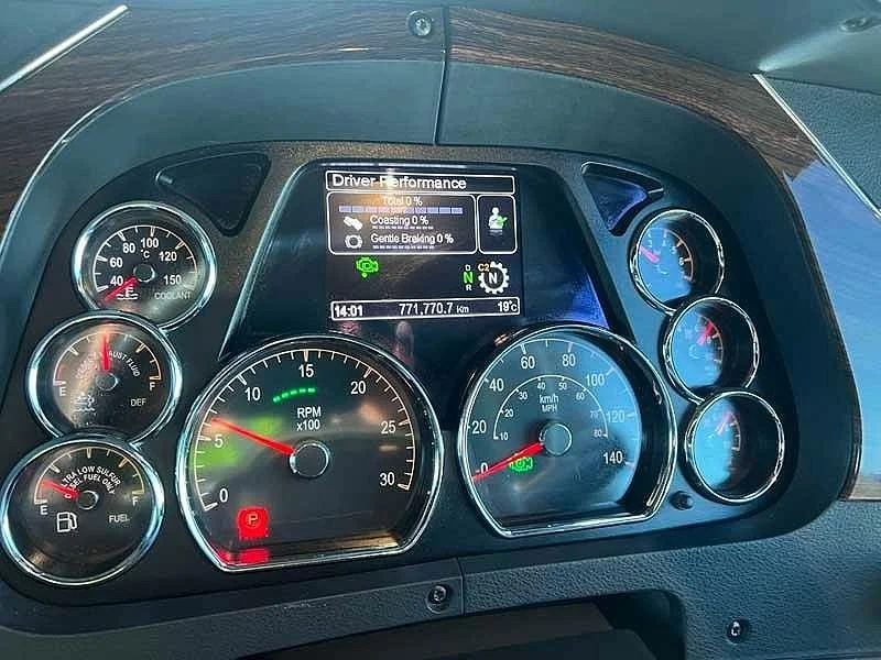 2021 Kenworth T610 T610 SAR 6x4 prime mover with recent engine rebuild - Image 21