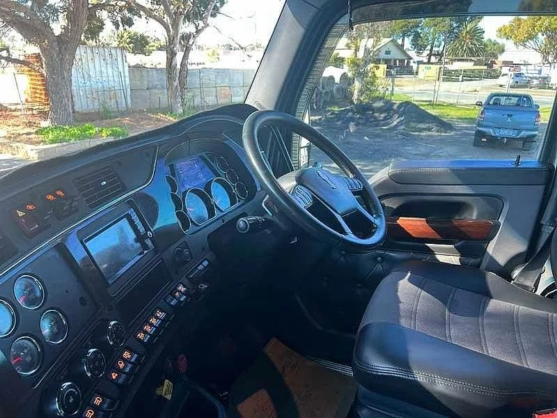 2021 Kenworth T610 T610 SAR 6x4 prime mover with recent engine rebuild - Image 26
