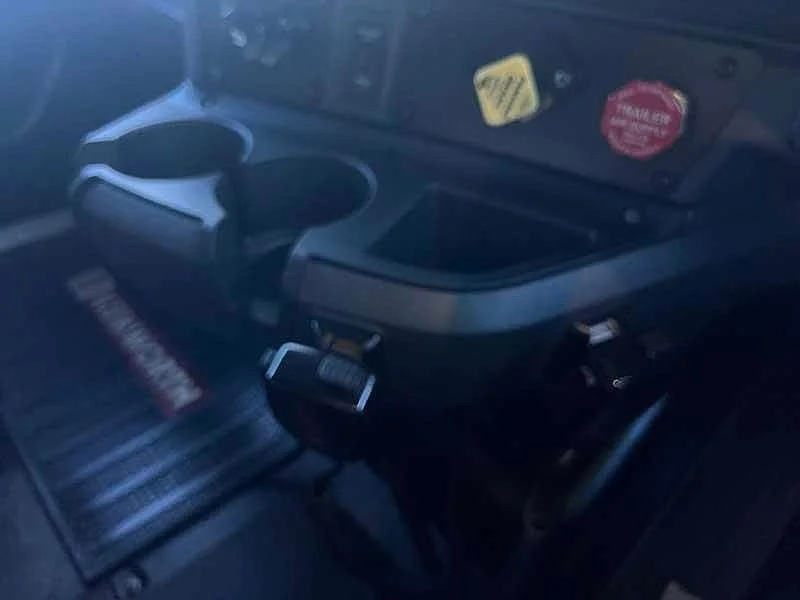 2021 Kenworth T610 T610 SAR 6x4 prime mover with recent engine rebuild - Image 32