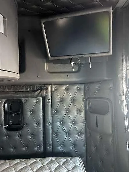 2021 Kenworth T610 T610 SAR 6x4 prime mover with recent engine rebuild - Image 36