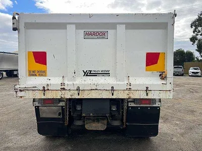 2022 Freightliner Cascadia 6x4 Day Cab Hardox tipper with 148608 kms photo 5