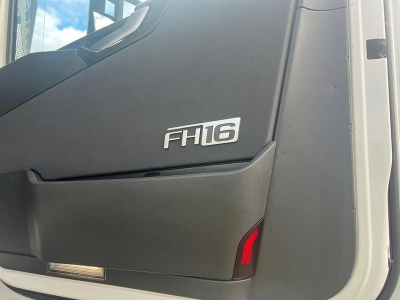 2022 Volvo FH Series FH600 6X4 Prime Mover only 297600 kms - Image 12