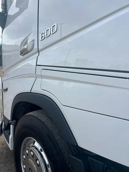 2022 Volvo FH Series FH600 6X4 Prime Mover only 297600 kms - Image 19