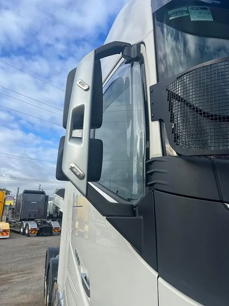 2022 Volvo FH Series FH600 6X4 Prime Mover only 297600 kms - Image 21