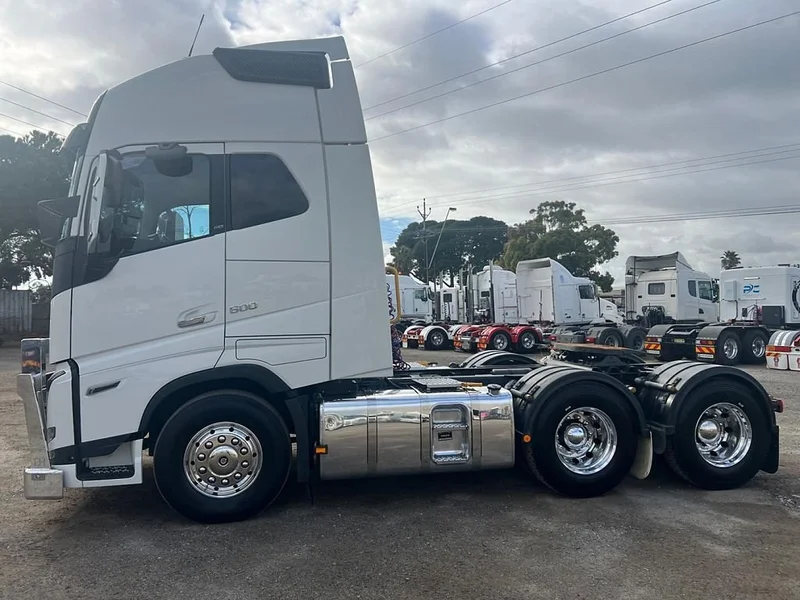 2022 Volvo FH Series FH600 6X4 Prime Mover only 297600 kms - Image 5