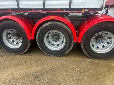 2004 Lusty/Maxitrans Curtainersiders 34 Pallet BDouble with Mezz in rear and Ringfeder photo 3