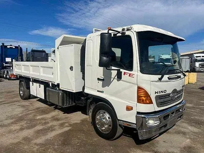 2015 Hino 500 Series 4x2 drop side tipper only 182000 kms