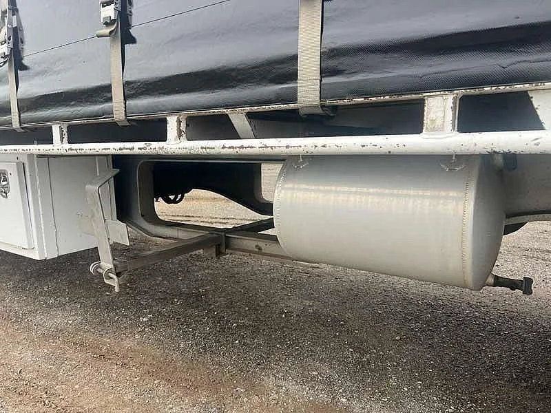 2017 Krueger Curtainsiders BDouble curtainsiders rear drop deck with mezz - Image 11