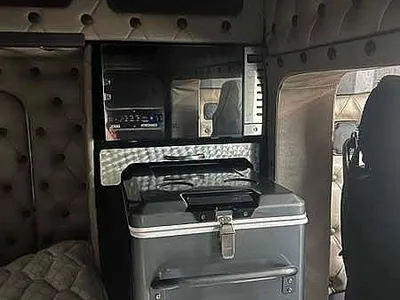2021 Kenworth C5 Series C509 with recent engine history and low kms photo 31