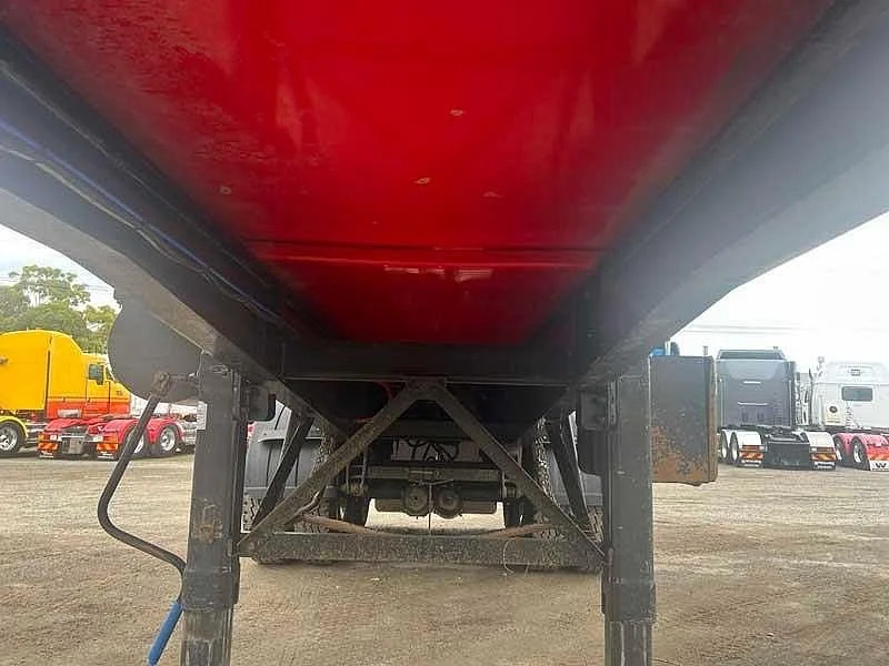 2022 Freightmaster 2 Axle tipper 2 Axle Hardox chassis tipper - Image 16