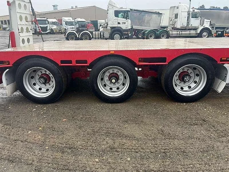 2022 Howard Porter Tri Axle Drop Deck with Ramps and Ringfeder - Image 27