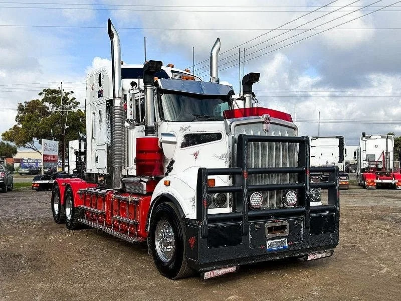 2008 Kenworth T900 Series T908