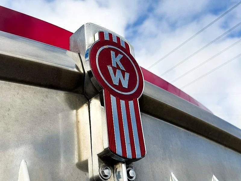 2008 Kenworth T900 Series T908 - Image 11