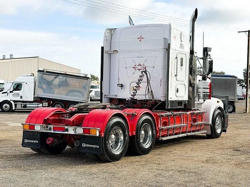 2008 Kenworth T900 Series T908 - Image 7