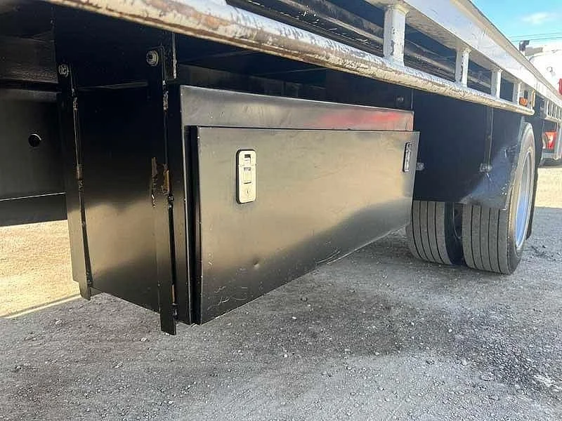 2015 Fuso Fighter 1627 4x2 Tray Truck - Image 12