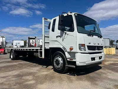 2015 Fuso Fighter 1627 4x2 Tray Truck photo 2