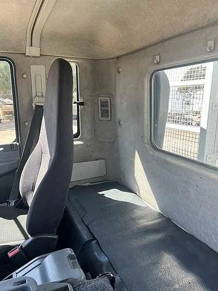 2015 Fuso Fighter 1627 4x2 Tray Truck - Image 22