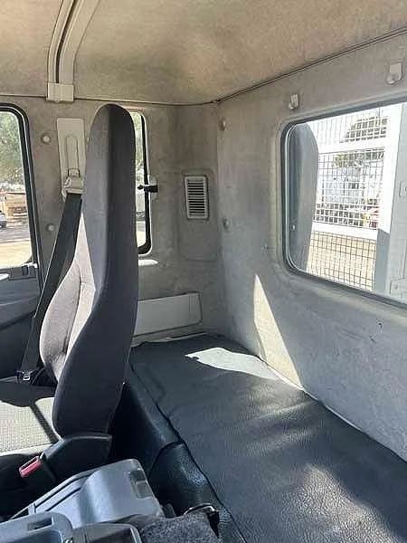 2015 Fuso Fighter 1627 4x2 Tray Truck - Image 23