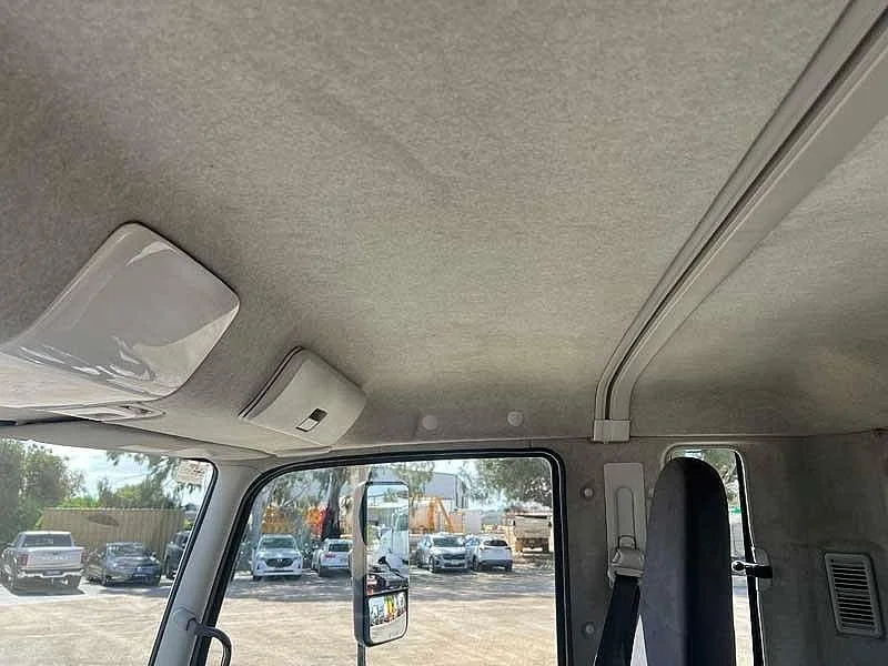 2015 Fuso Fighter 1627 4x2 Tray Truck - Image 26