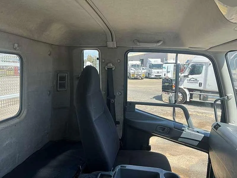 2015 Fuso Fighter 1627 4x2 Tray Truck - Image 29