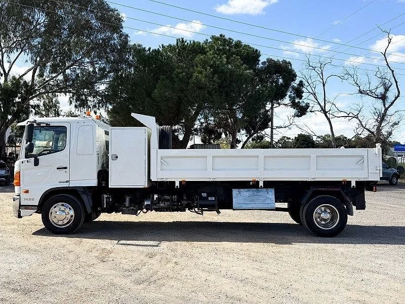 2015 Hino 500 Series FE1426 Auto Tipper - Image 5