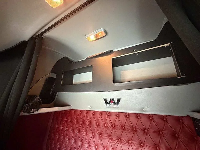 2019 Western Star 5800 Series 5864SS - Image 40