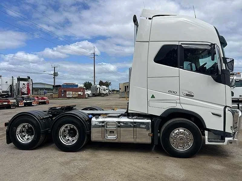 2022 Volvo FH Series FH600 XL Globetrotter 6x4 prime mover - Image 4