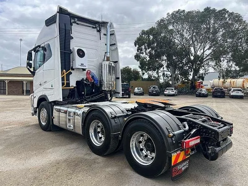 2022 Volvo FH Series FH600 XL Globetrotter 6x4 prime mover - Image 10
