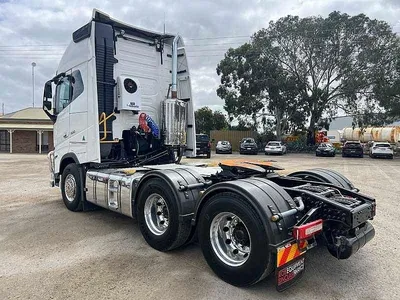 2022 Volvo FH Series FH600 XL Globetrotter 6x4 prime mover photo 10