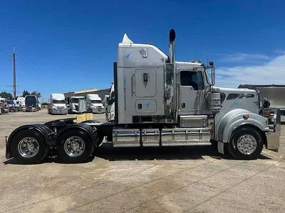 2018 Kenworth T909 6x4 prime mover rebuild history photo 3
