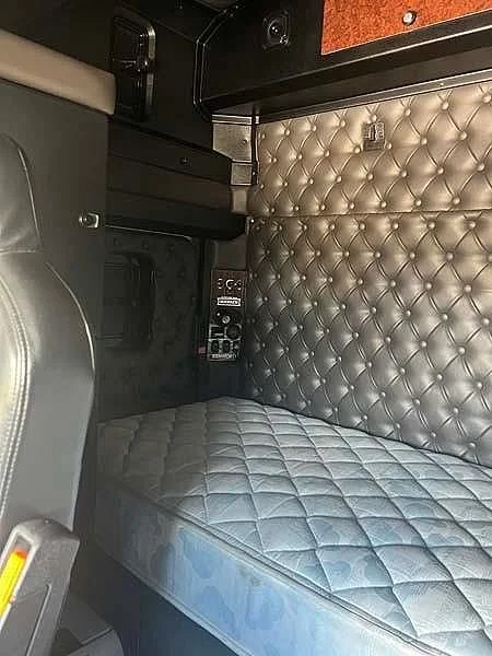 2018 Kenworth T909 6x4 prime mover rebuild history - Image 24