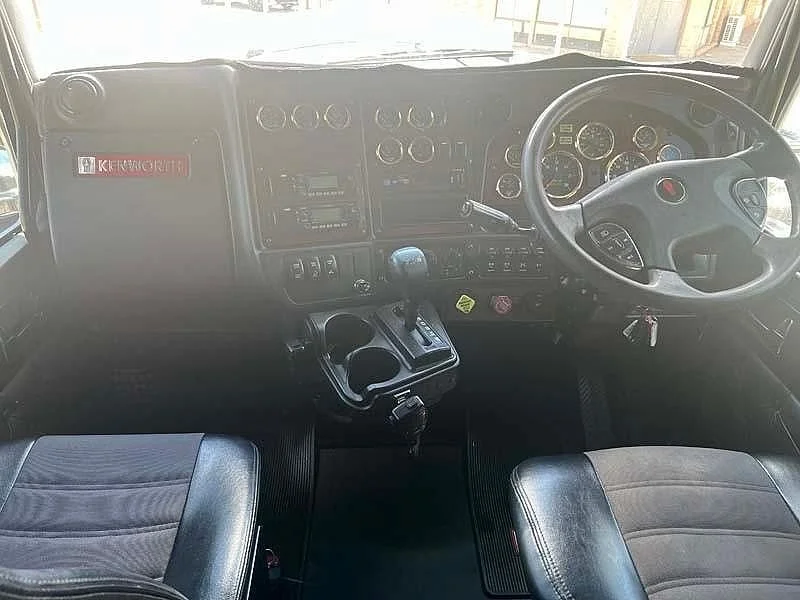 2018 Kenworth T909 6x4 prime mover rebuild history - Image 30
