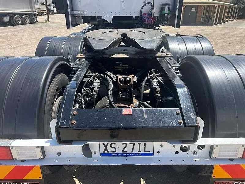 2018 Kenworth T909 6x4 prime mover rebuild history - Image 4
