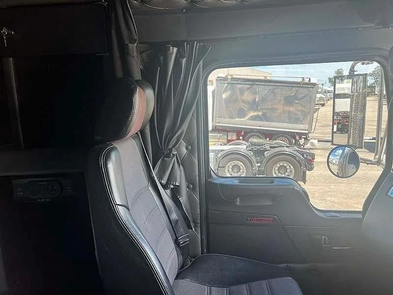 2018 Kenworth T909 6x4 prime mover rebuild history - Image 31