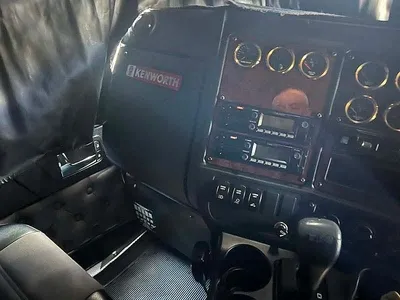 2018 Kenworth T909 6x4 prime mover rebuild history photo 33
