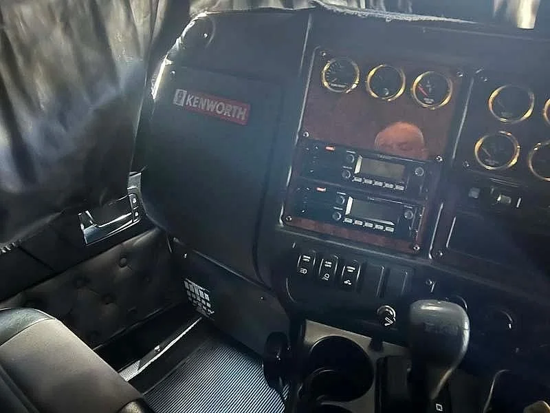 2018 Kenworth T909 6x4 prime mover rebuild history - Image 33