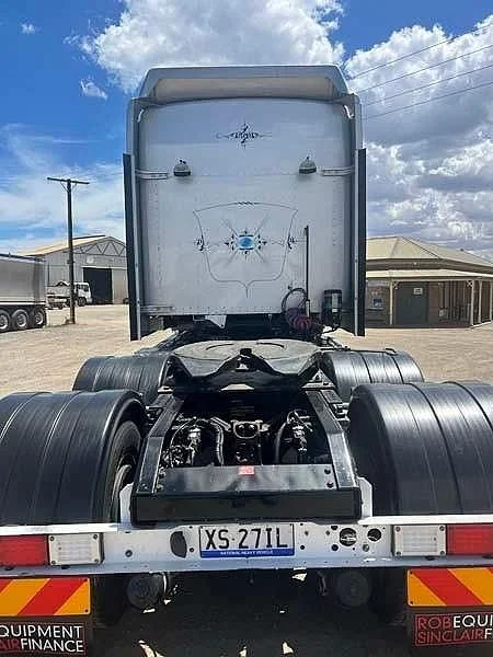 2018 Kenworth T909 6x4 prime mover rebuild history - Image 6