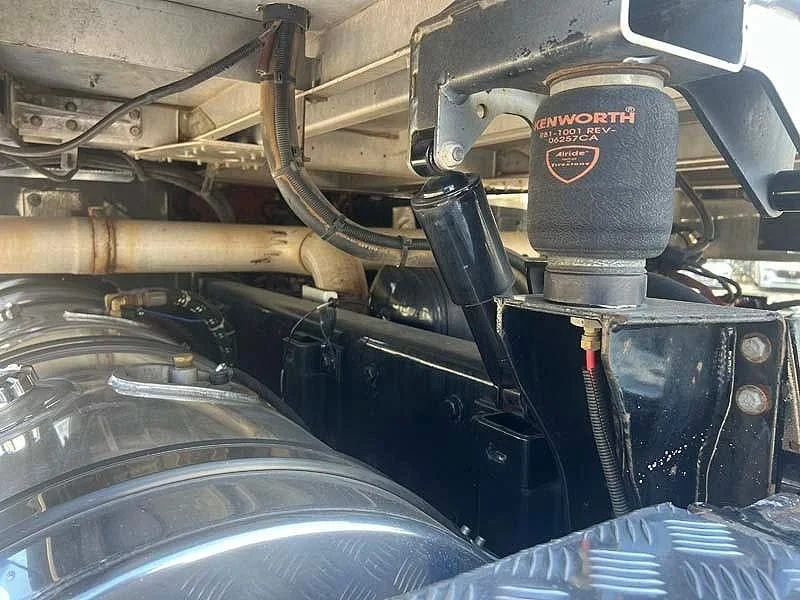 2018 Kenworth T909 6x4 prime mover rebuild history - Image 10